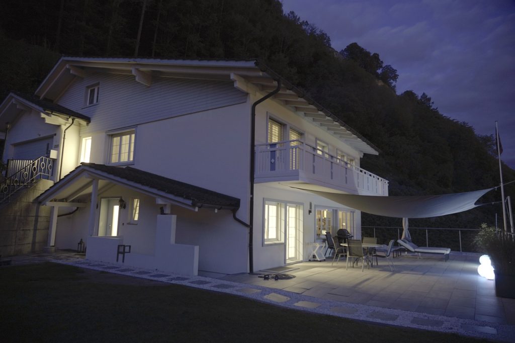 villa at night